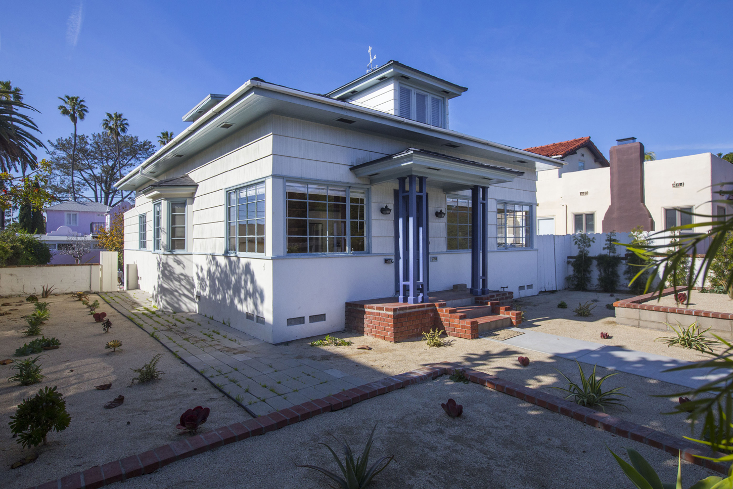 1344 Torrey Pines Rd